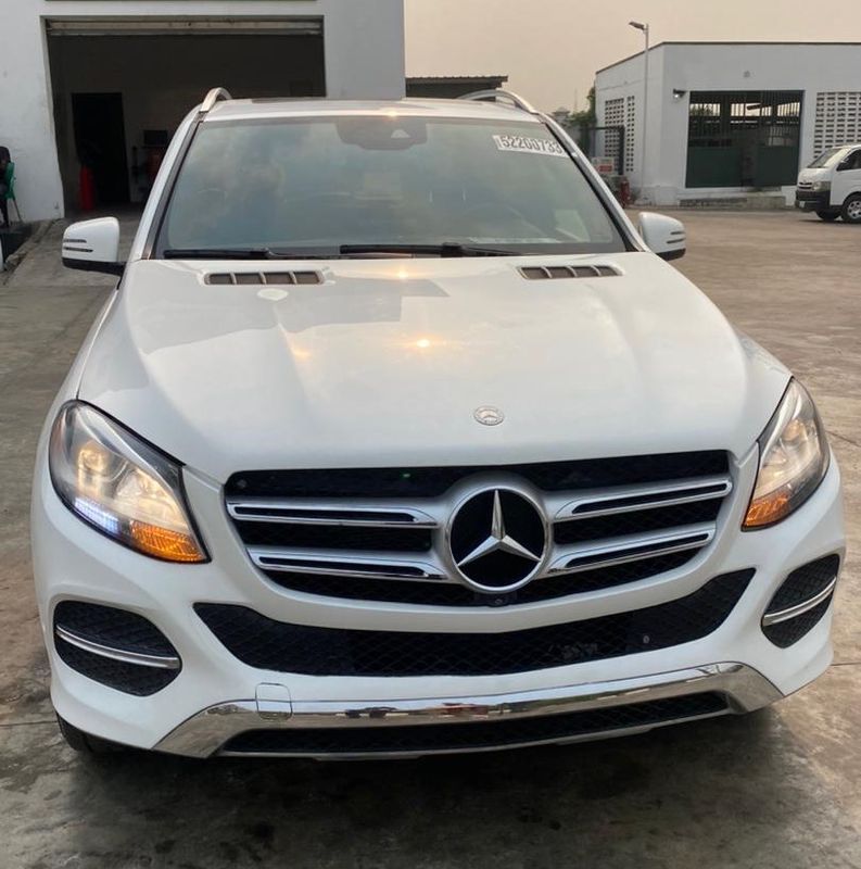 Thumbnail 6 of 2017 Mercedes-Benz GLE-Class